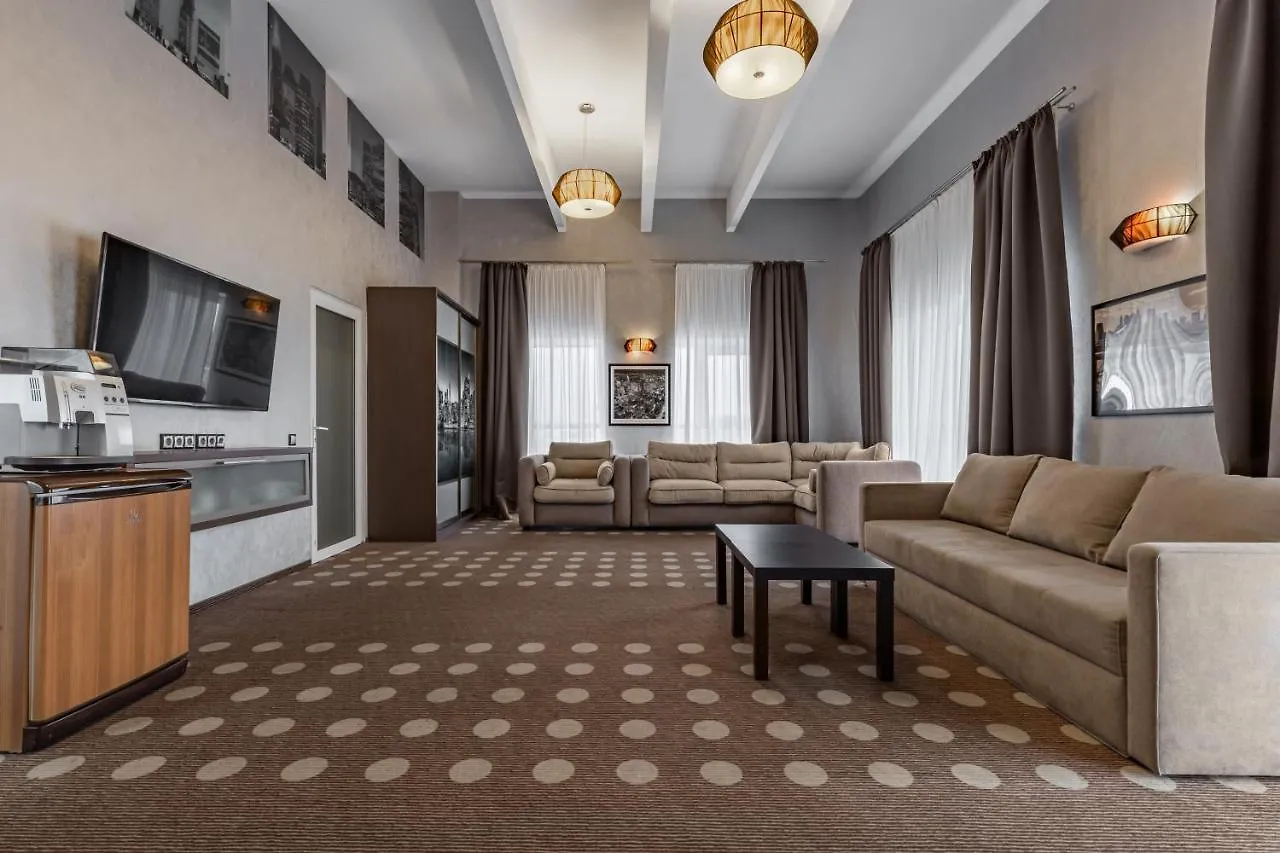 Ambassador Plaza Otel Kiev