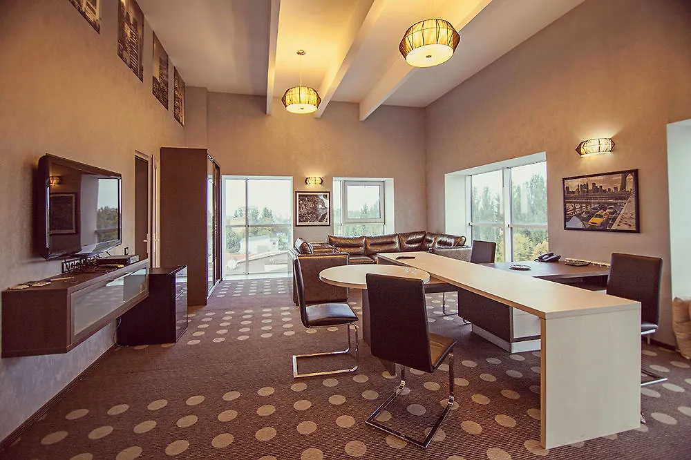 ***  Ambassador Plaza Hotel Kyiv Ukraine